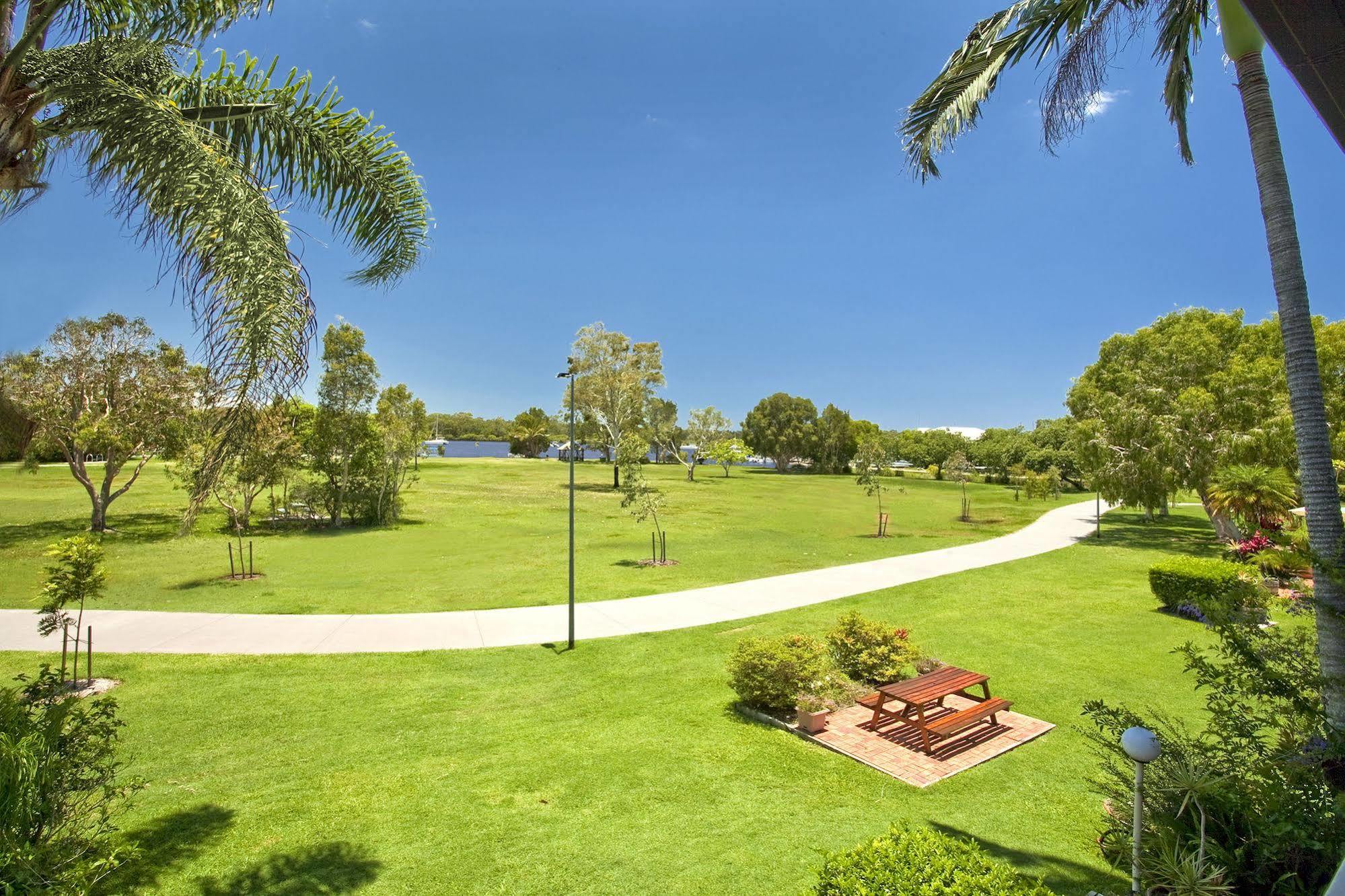 الشقق الفندقية نوسافيلفي  Regency Waterfront Noosa المظهر الخارجي الصورة